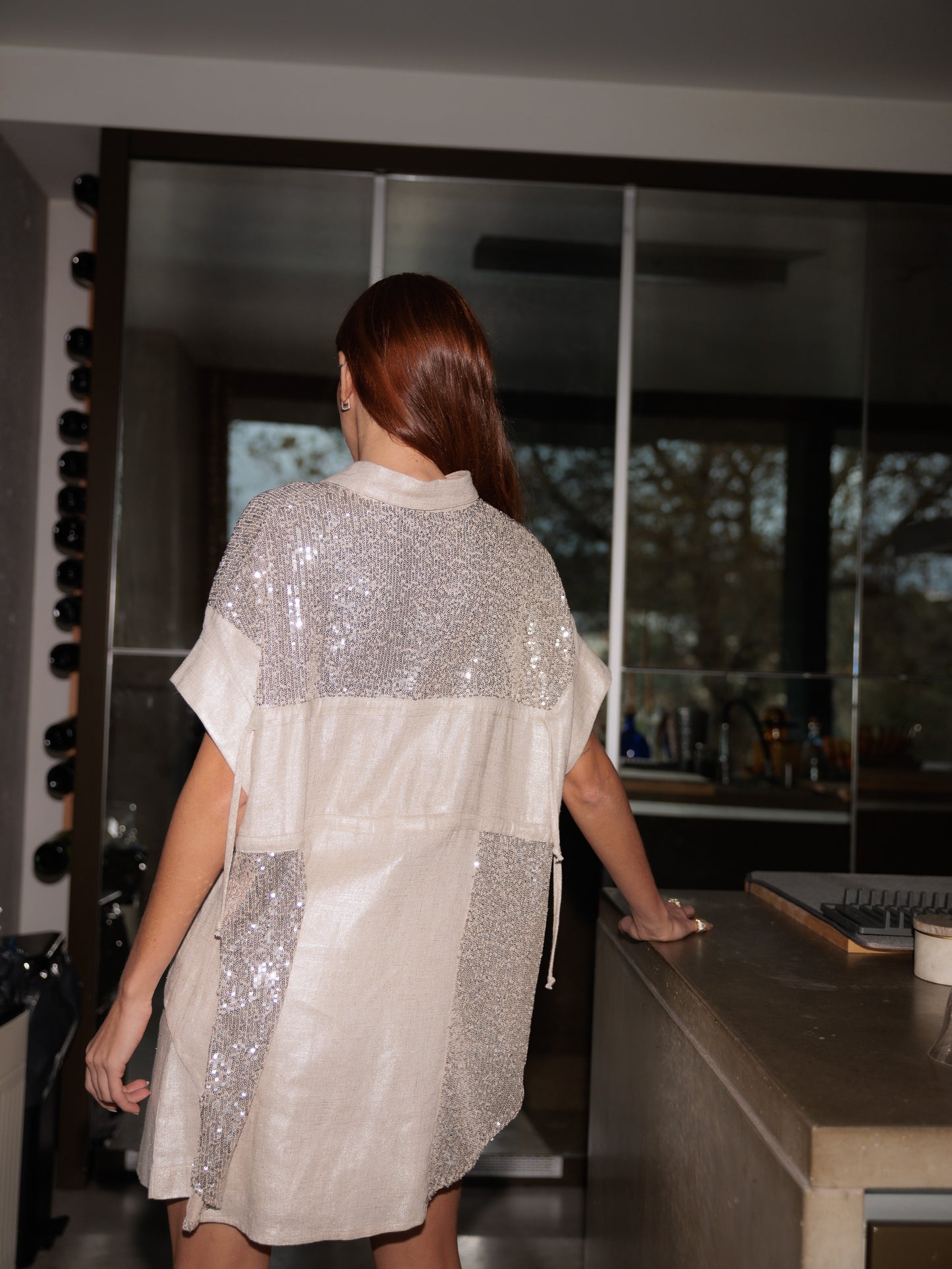CAMISA COM LANTEJOULAS SWALLOW