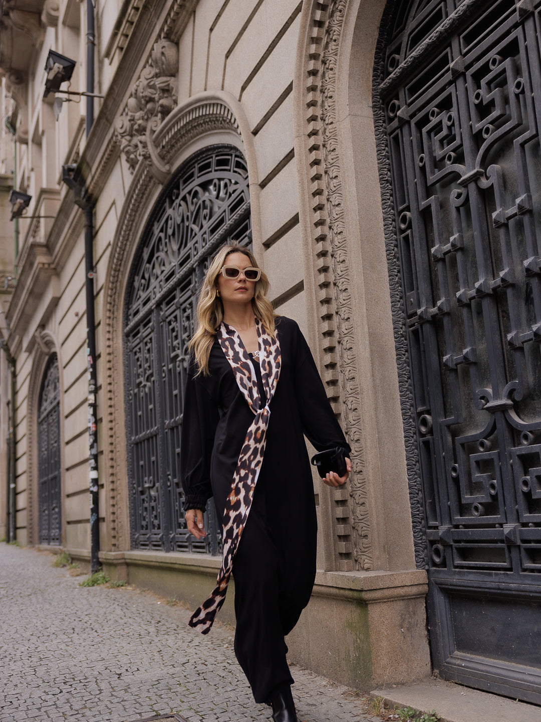 VESTIDO COM LENÇO SWALLOW