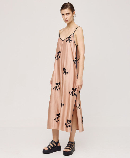 ROBE BRODÉE ACCESS