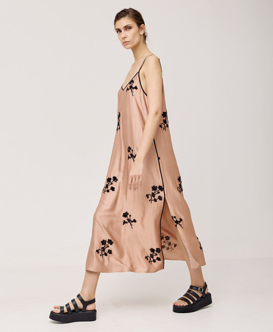 ROBE BRODÉE ACCESS