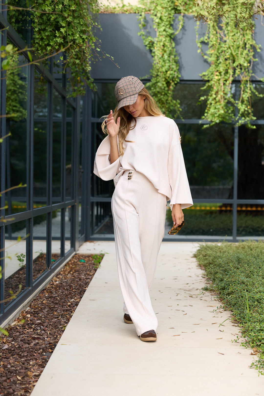 SWEAT COM APLICAÇÕES SWALLOW