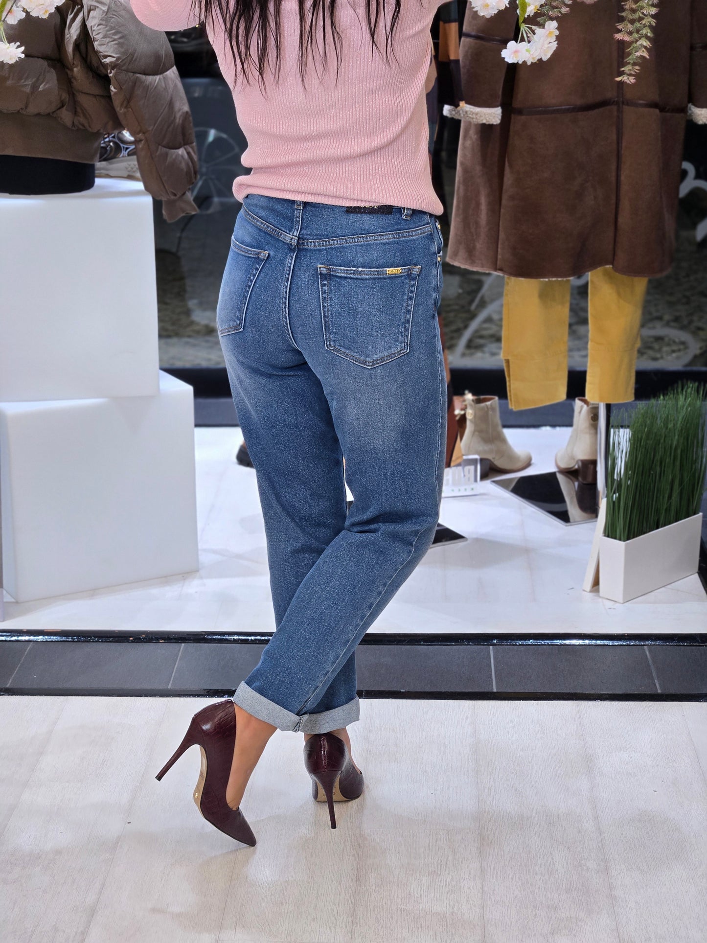 CALÇAS MOM DENIM GUSI