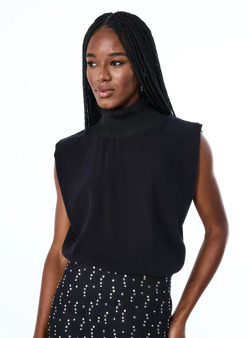 BLUSA GOLA ALTA OPEN