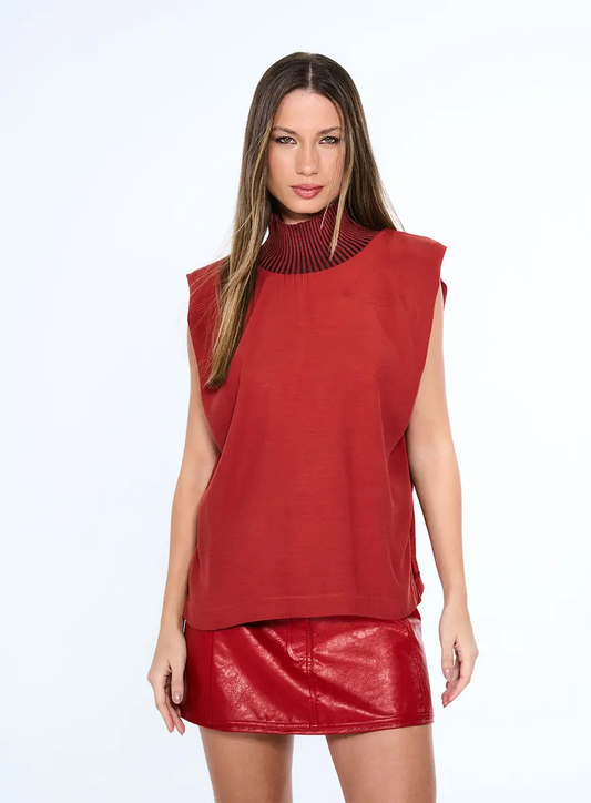 BLUSA GOLA ALTA OPEN