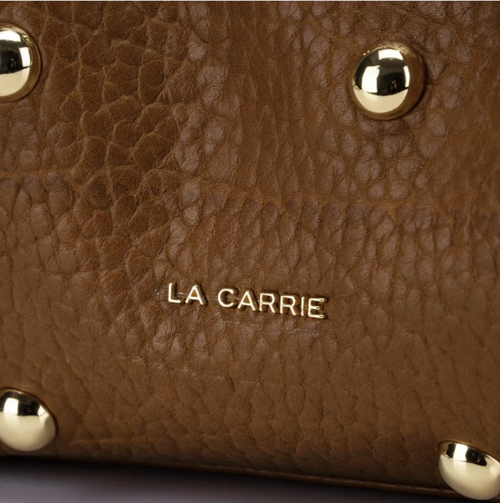 MALA TACHAS COM CORRENTE LA CARRIE