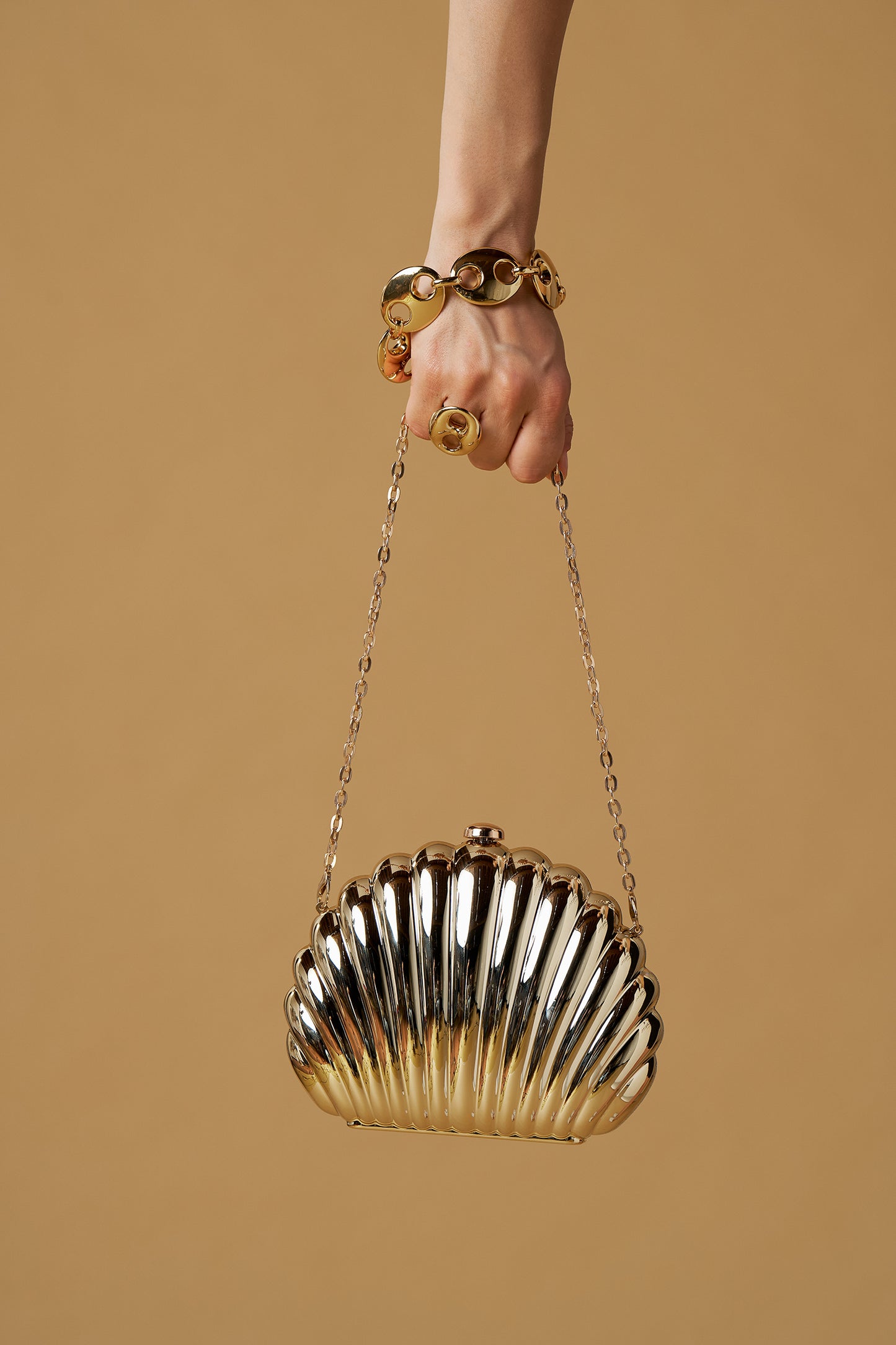 MALA CONCHA NO SECRETS