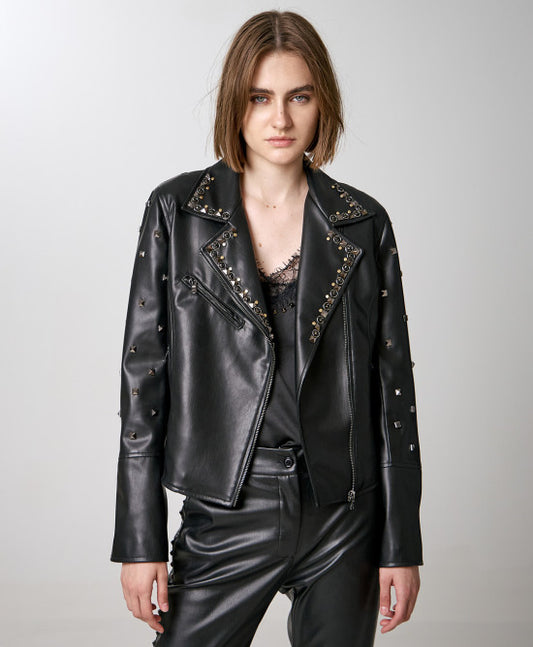 JACKET WITH STUDS ACCESS