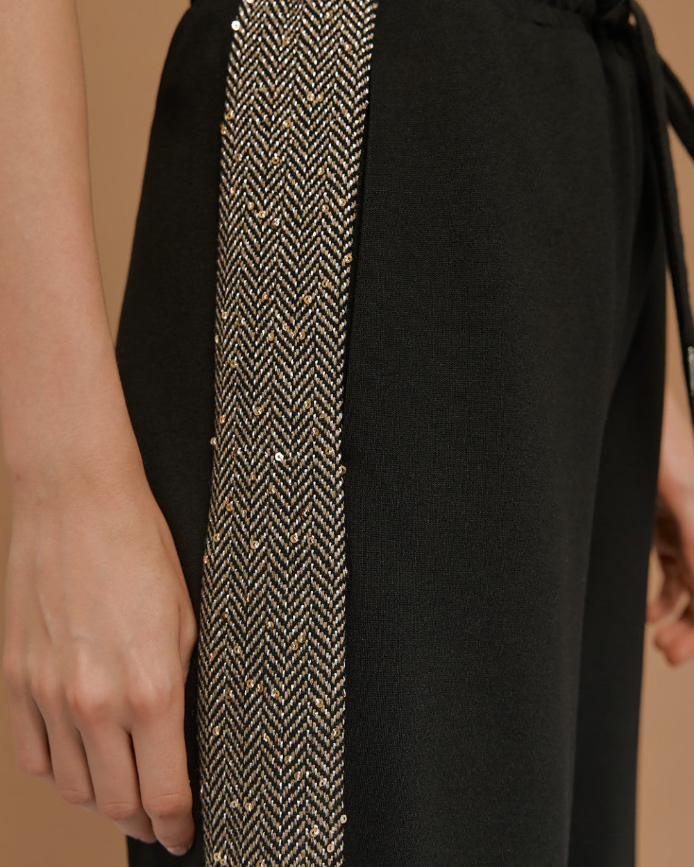 CALÇAS COM FAIXA LATERAL ACCESS