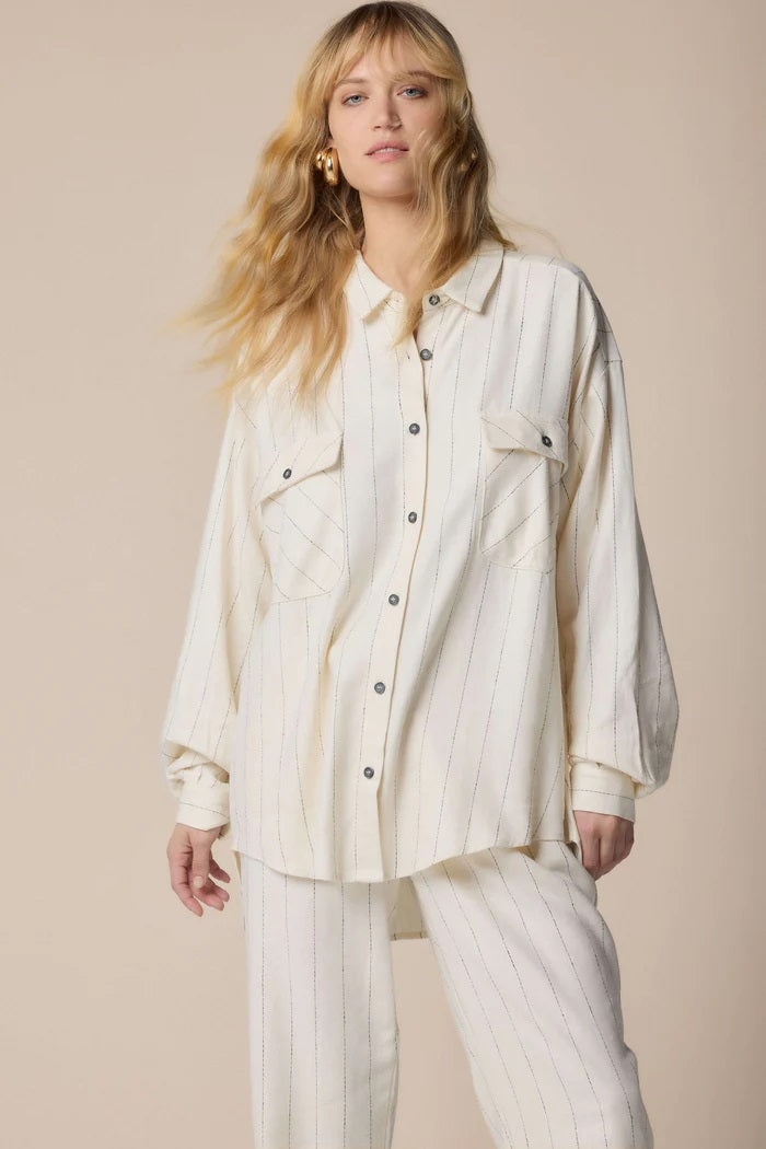 CAMISA DETALHES EM LUREX KOCCA