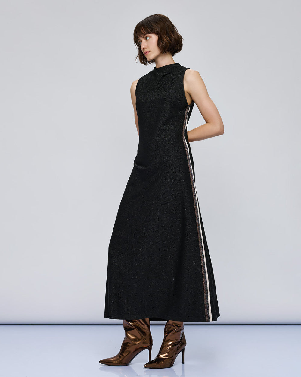 VESTIDO COM LISTA LATERAL ACCESS
