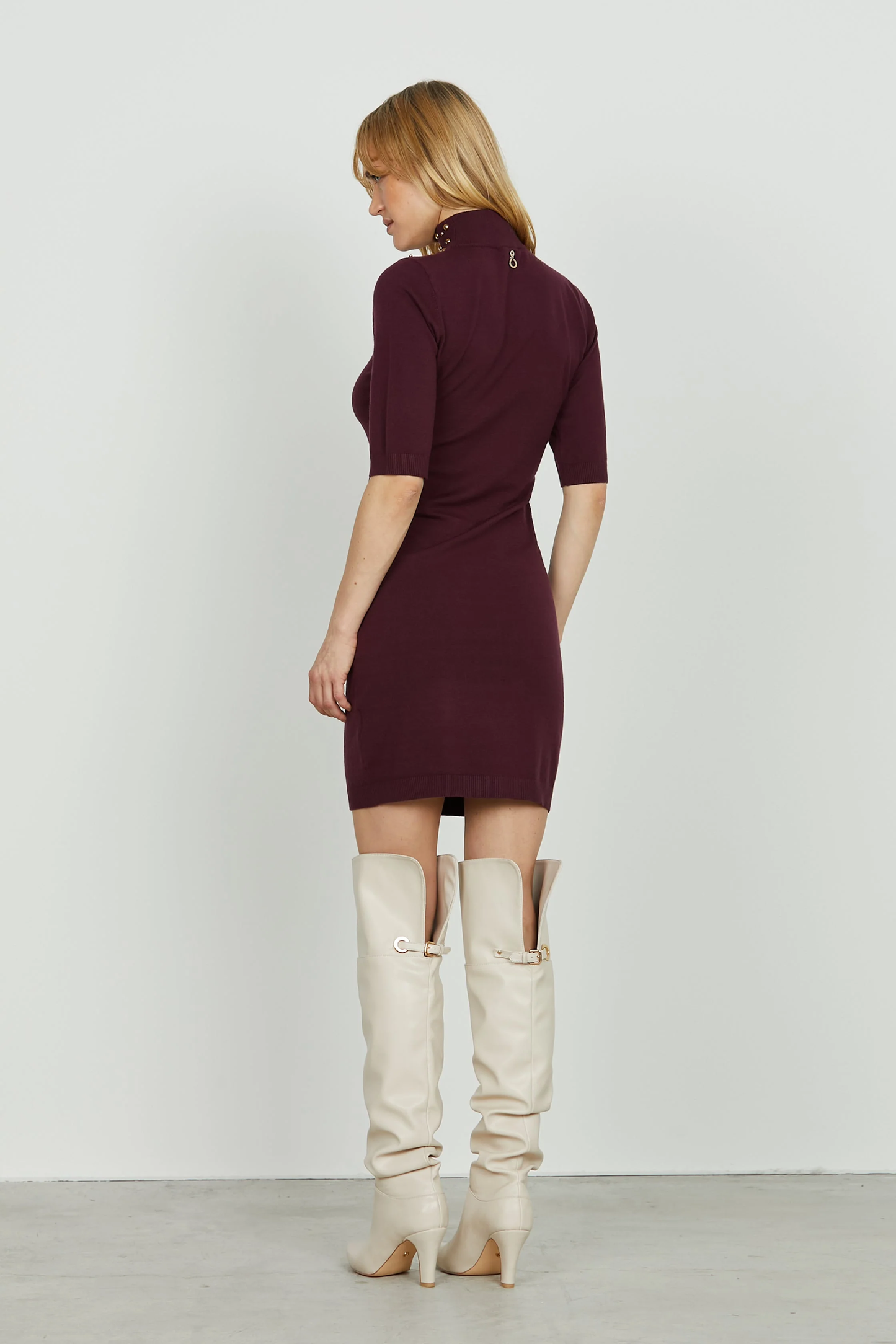 VESTIDO TACHAS RELISH