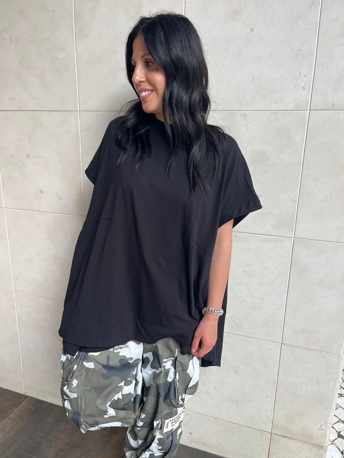 T-SHIRT ASSIMÉTRICA VDR