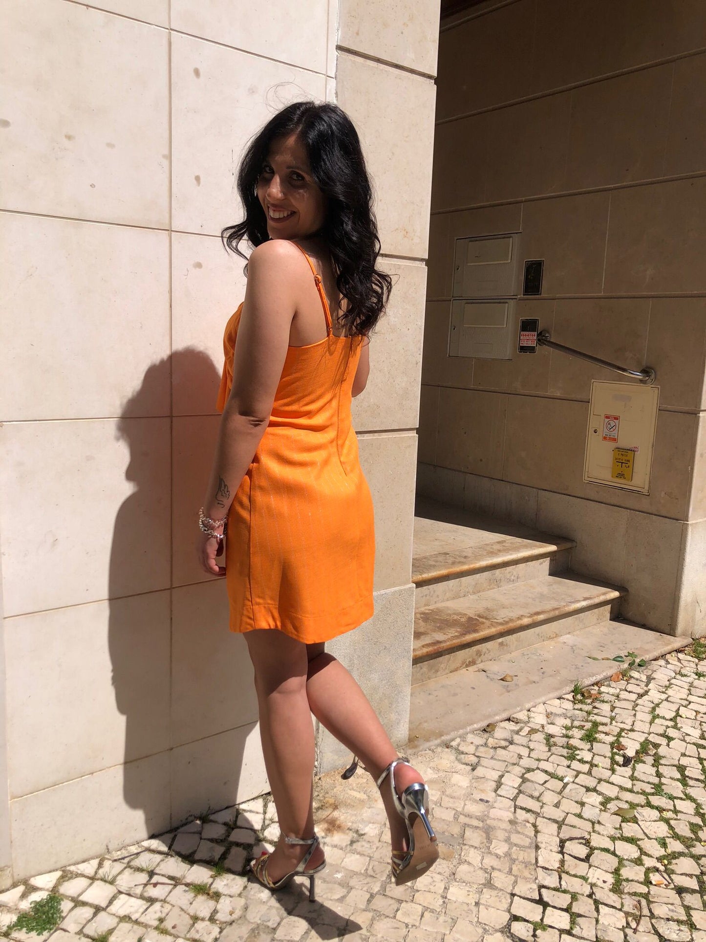 VESTIDO CURTO LUREX OPEN