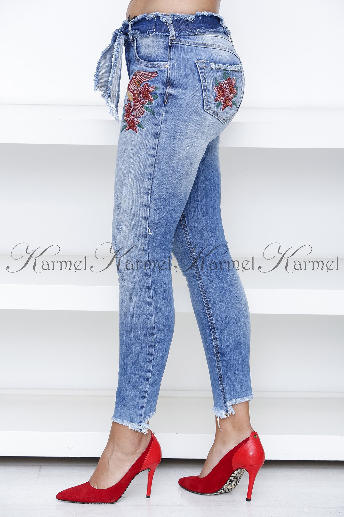 EMBROIDERED DENIM PANTS WITH COLCCI JEANS BELT