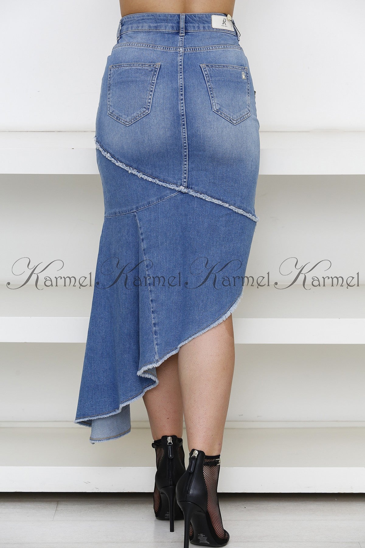PATCH RELISH ASYMMETRIC SKIRT