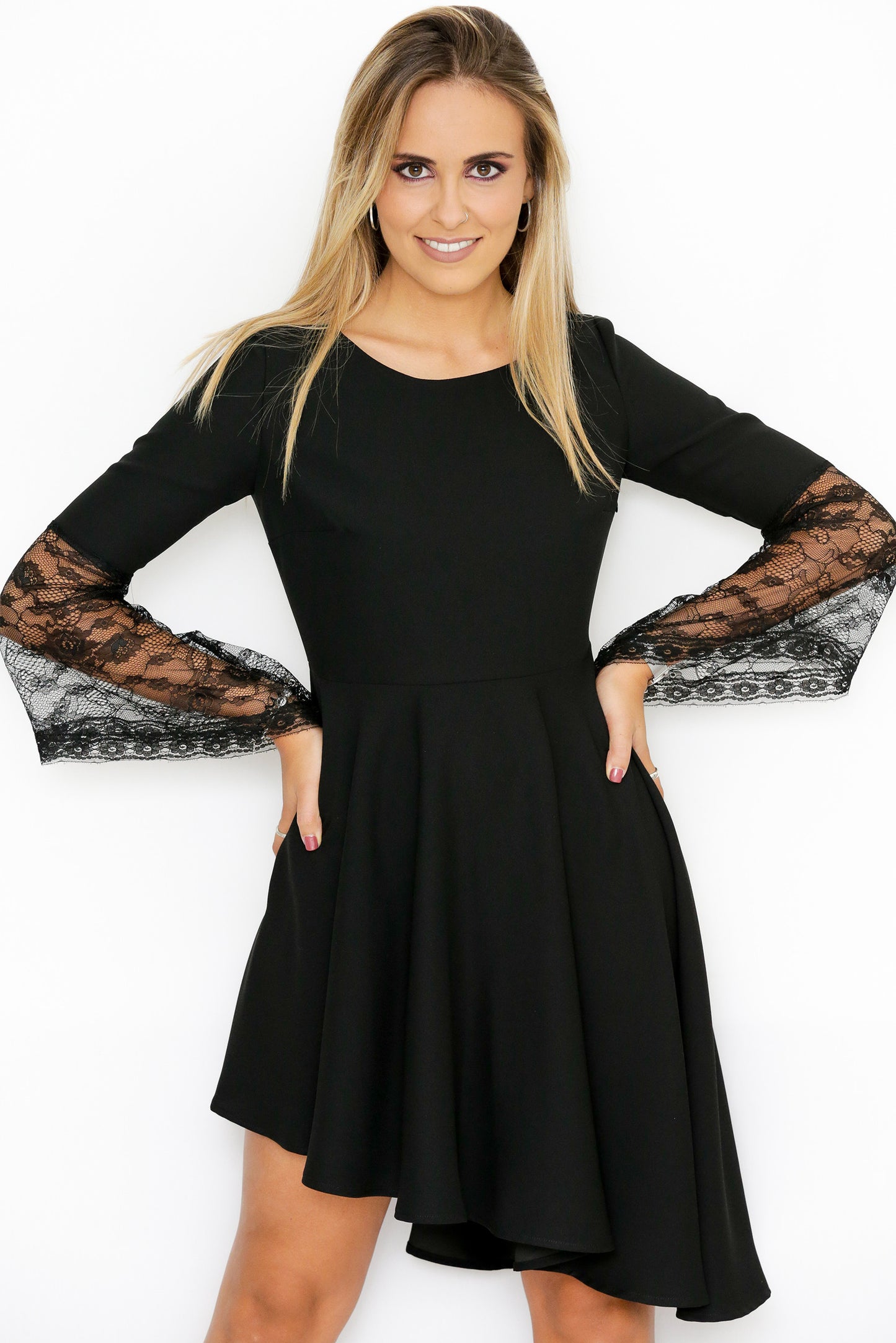 VESTIDO ASSIMÉTRICO COM MANGA RENDA RELISH