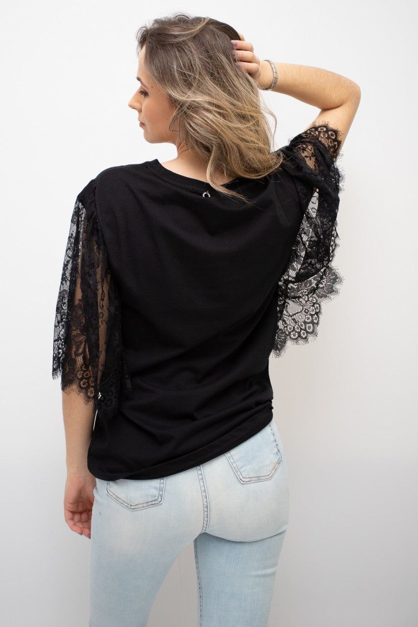 T-SHIRT MANGA RENDA RELISH