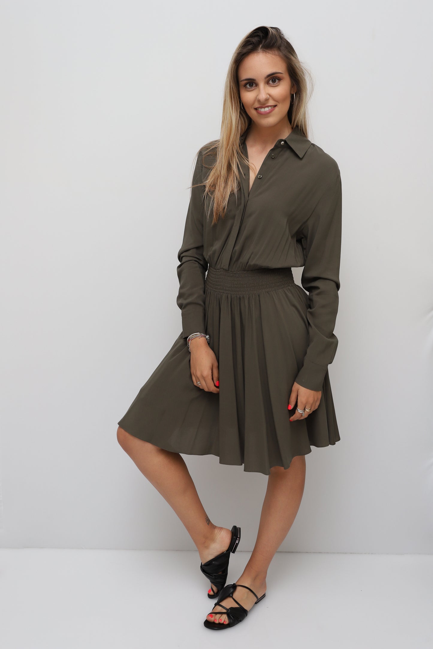 VESTIDO COM ELÁSTICO NA CINTURA KOCCA