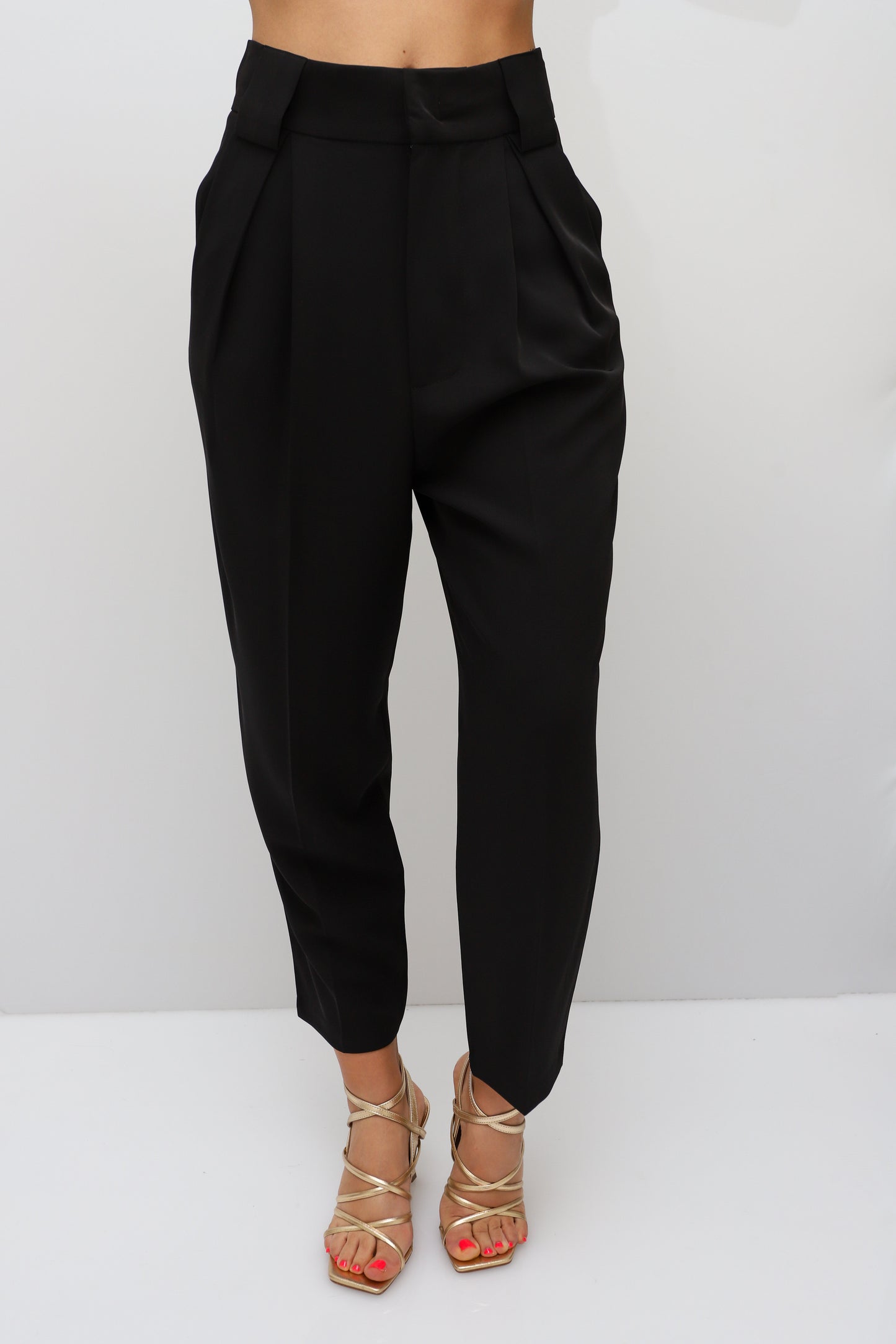 PANTS WITH RELISH CLAMPS