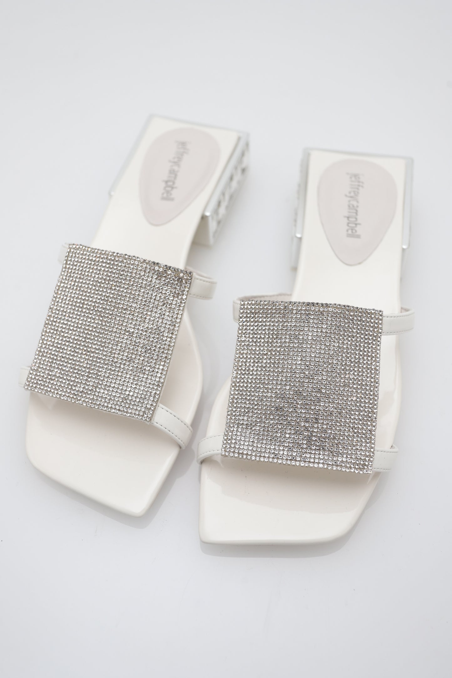 SANDÁLIAS COM STRASS QUADRADA JEFFREY CAMPBELL