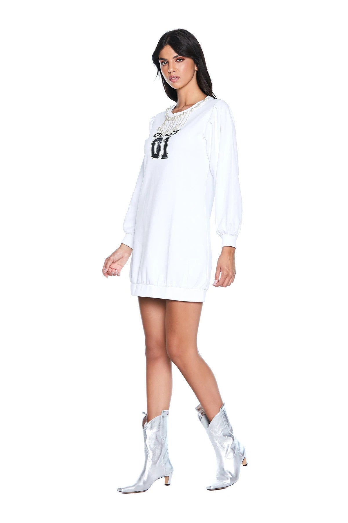 VESTIDO COM COLAR DE PÉROLAS RELISH