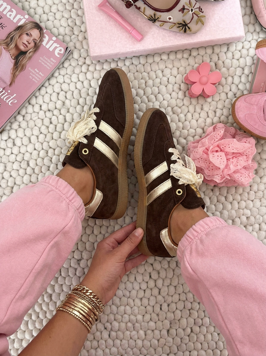 TÉNIS COM ATACADORES RENDA GUSI