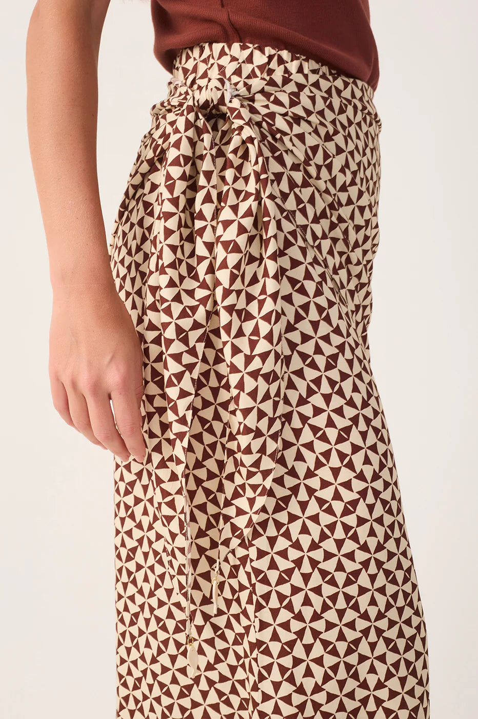 CALÇAS ESTAMPADAS DRESS TO