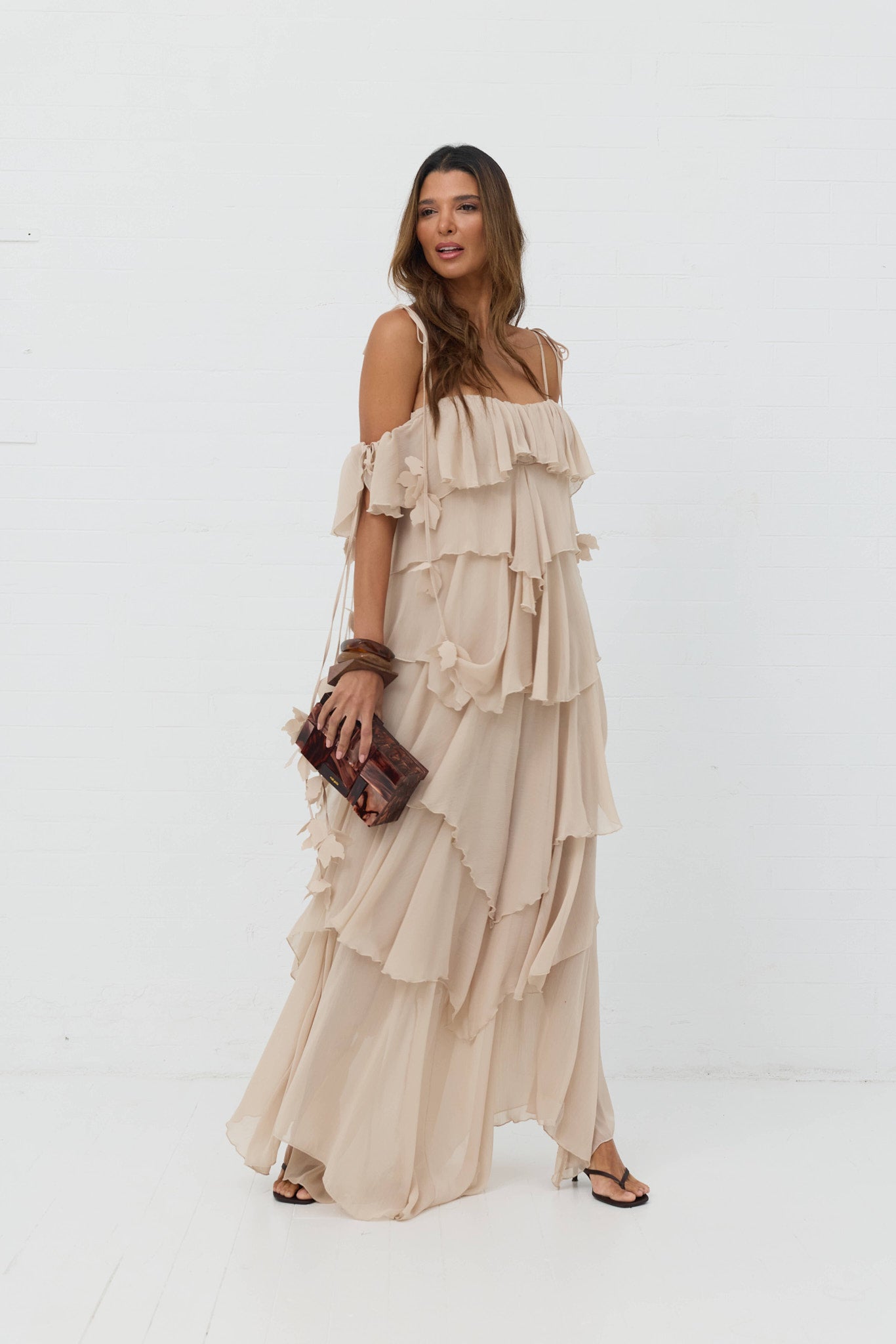 VESTIDO MAXI DE FOLHOS SWALLOW