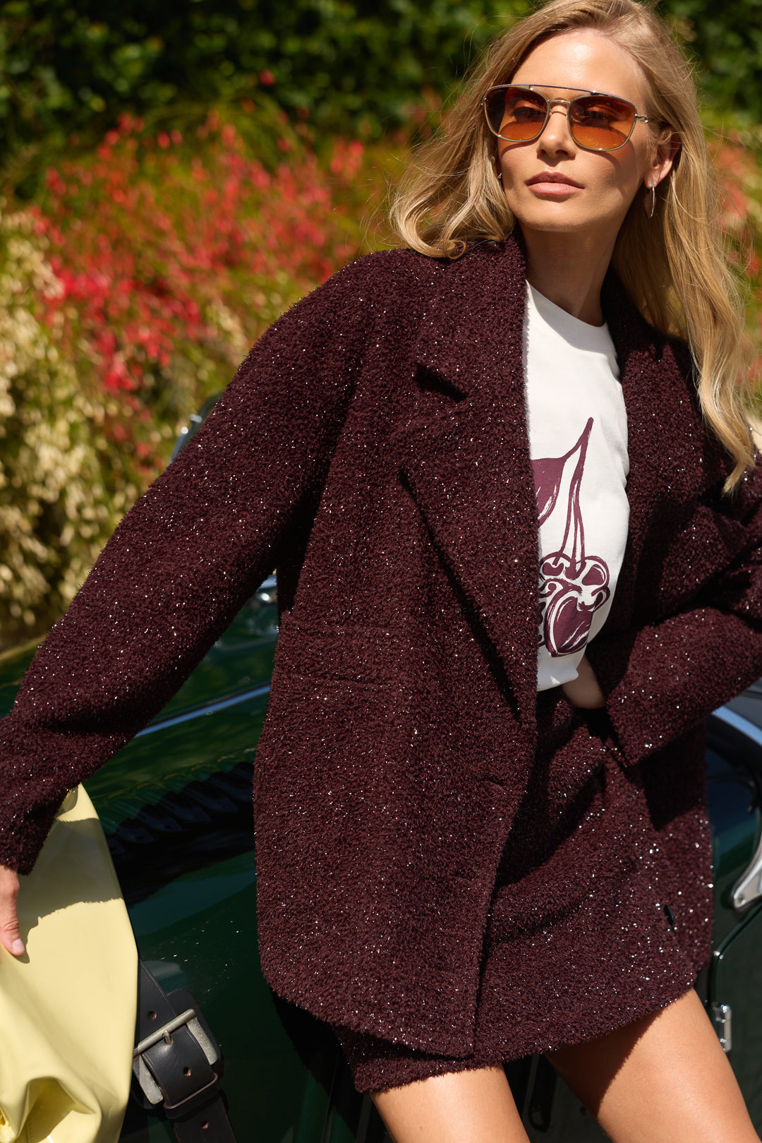 T-SHIRT CEREJA EM CONTRASTE SWALLOW