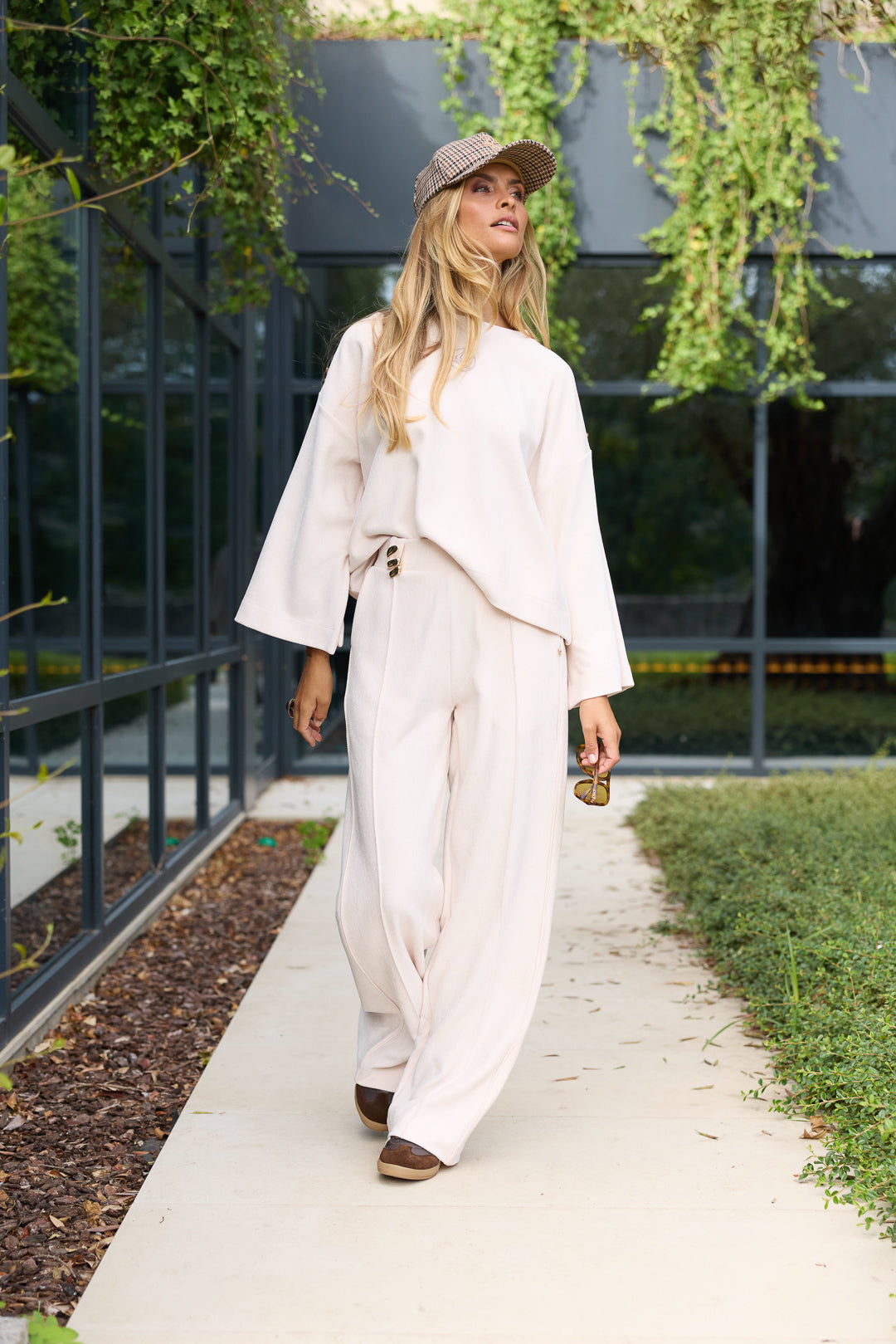 SWEAT COM APLICAÇÕES SWALLOW