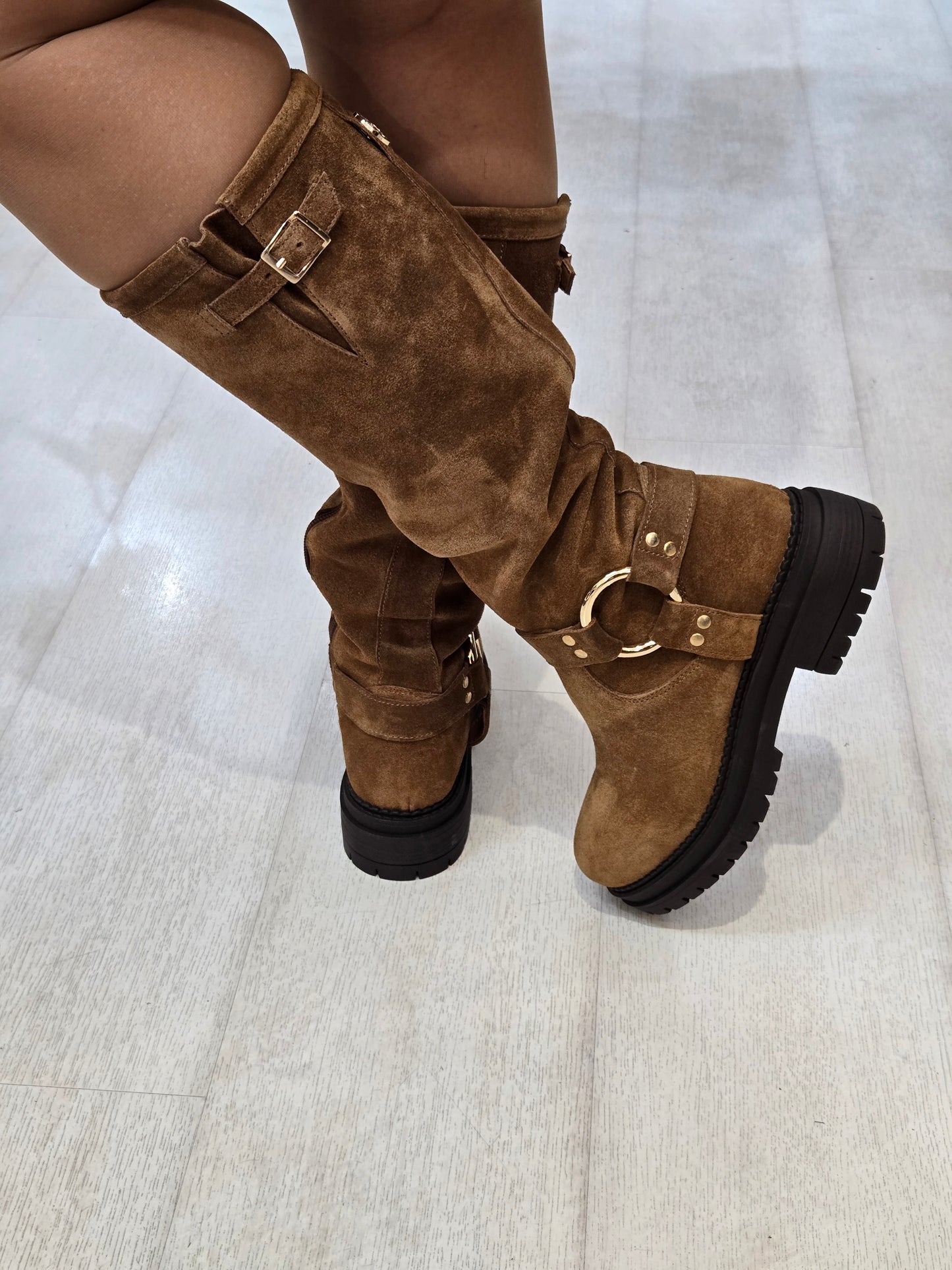 BOTAS CANO ALTO GUSI