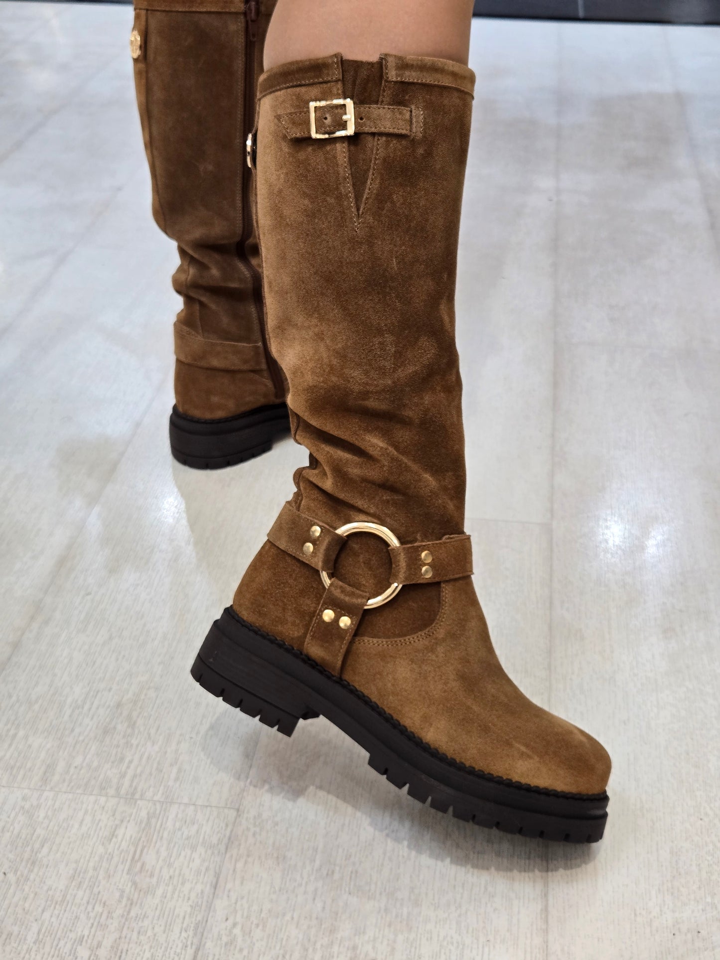 BOTAS CANO ALTO GUSI