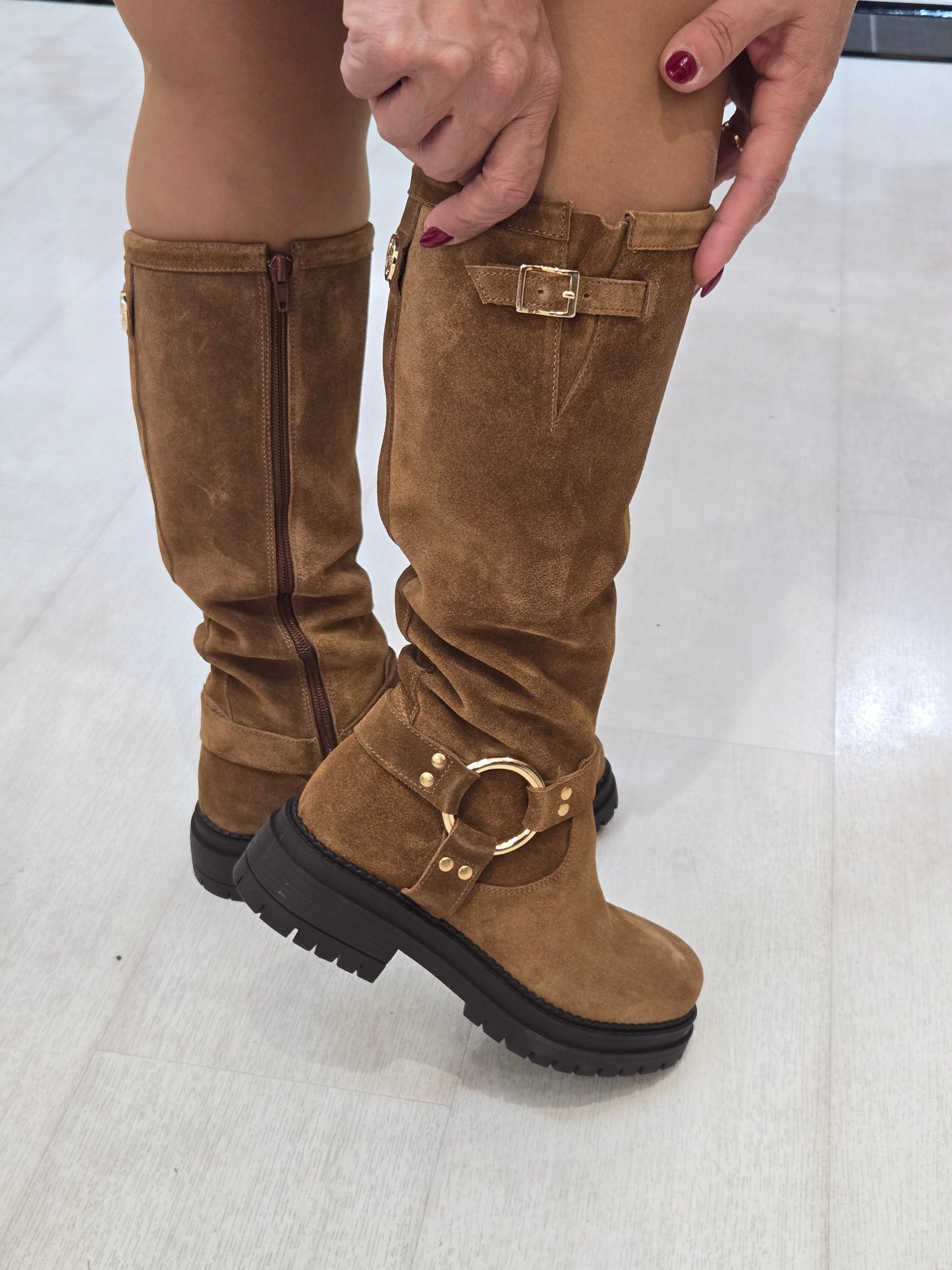 BOTAS CANO ALTO GUSI