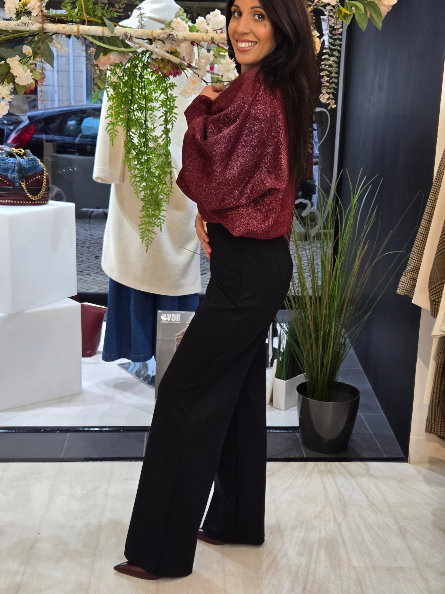 CALÇAS COM APLICAÇÃO CINTURA FLY GIRL