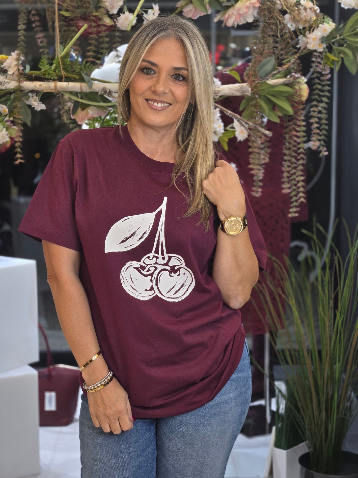 T-SHIRT CEREJA EM CONTRASTE SWALLOW