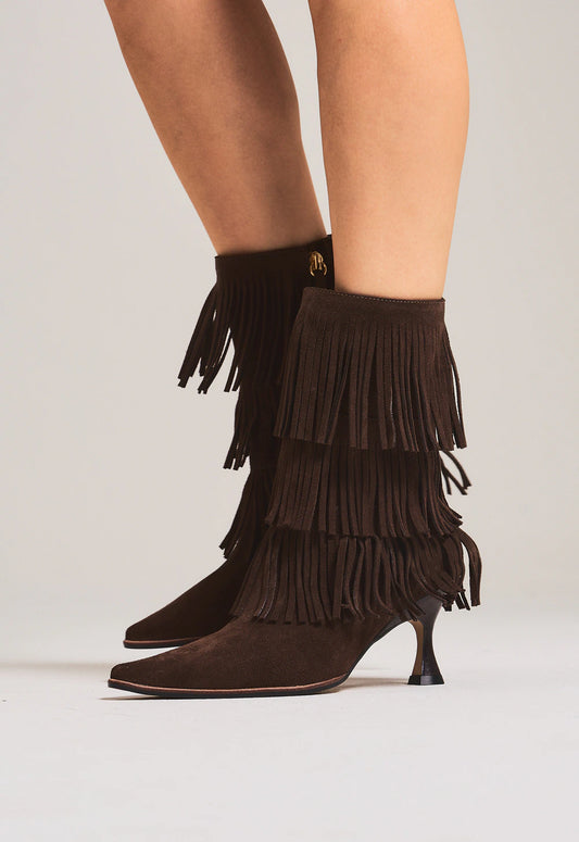 BOTAS DE CANO CURTO COM FRANJAS - CECCONELLO