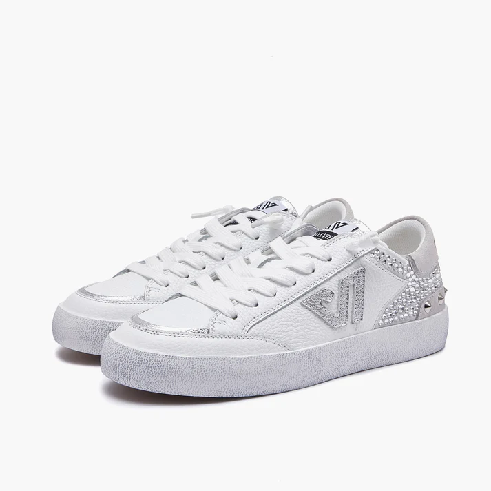 TÉNIS C/ BRILHANTES E TACHAS EMANUELLE VEE