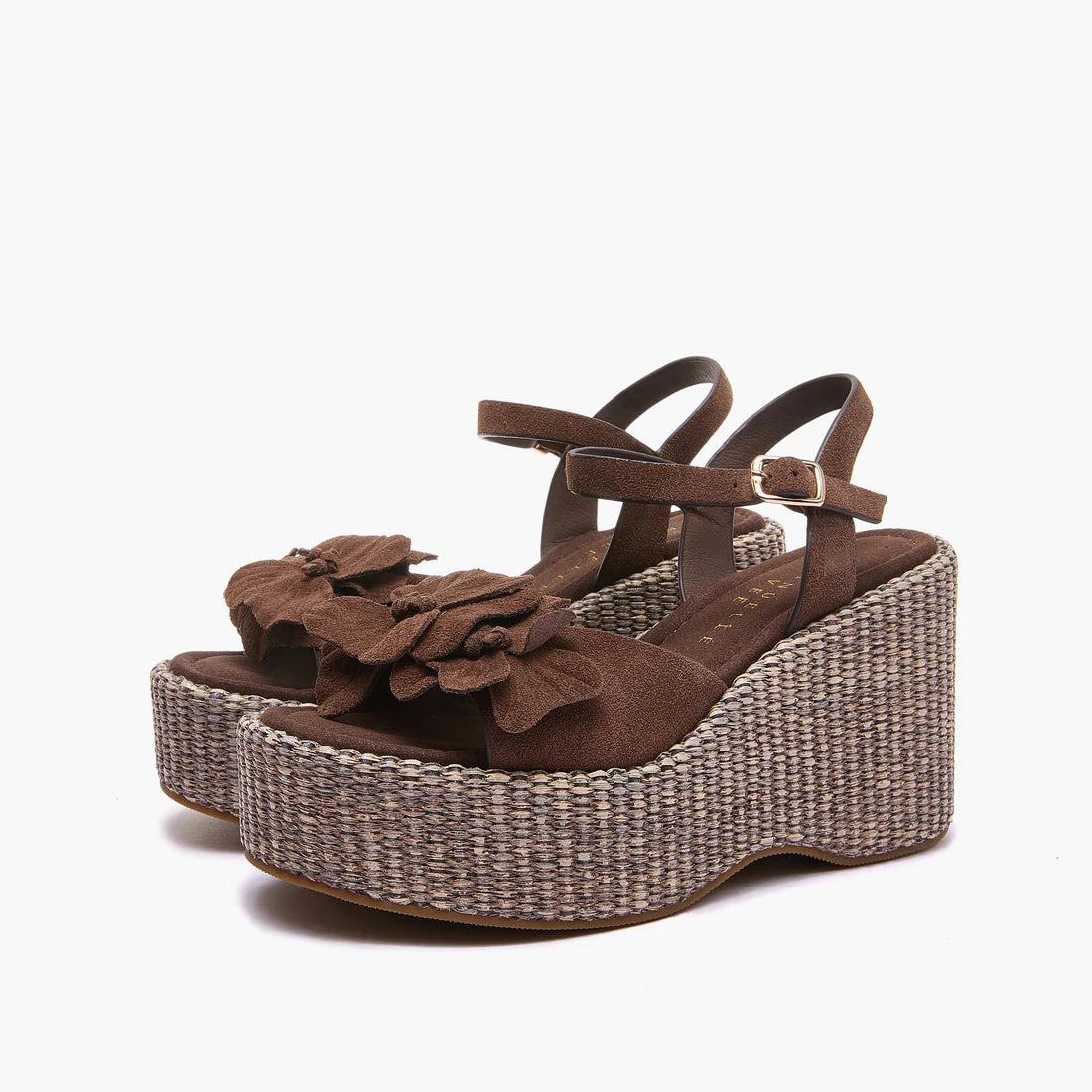 SANDÁLIA CUNHA FLOR EMANUELLE VEE