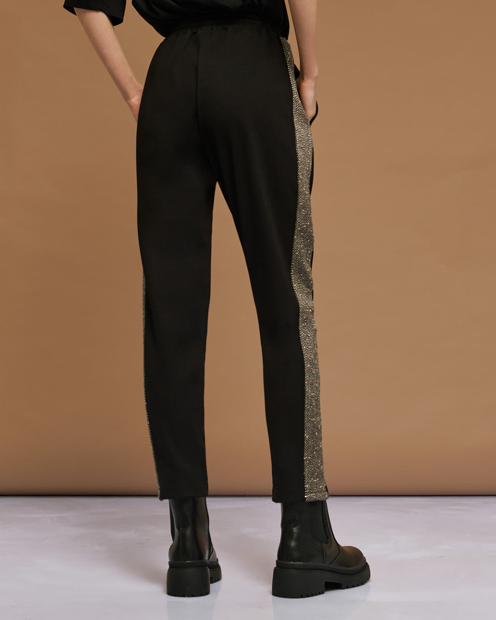 CALÇAS COM FAIXA LATERAL ACCESS