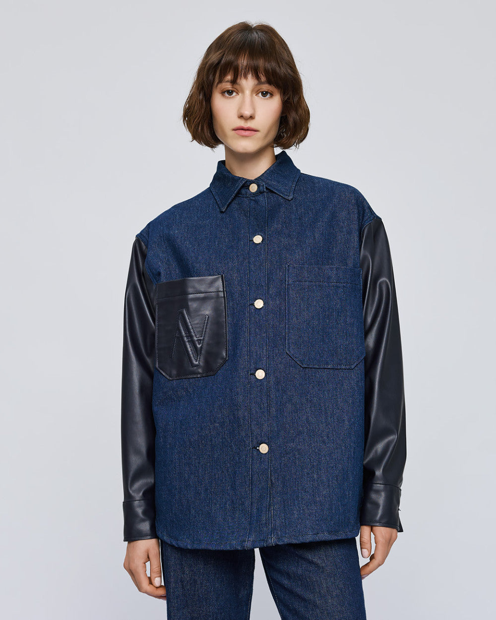 CAMISA DENIM COM ECOPELE ACCESS