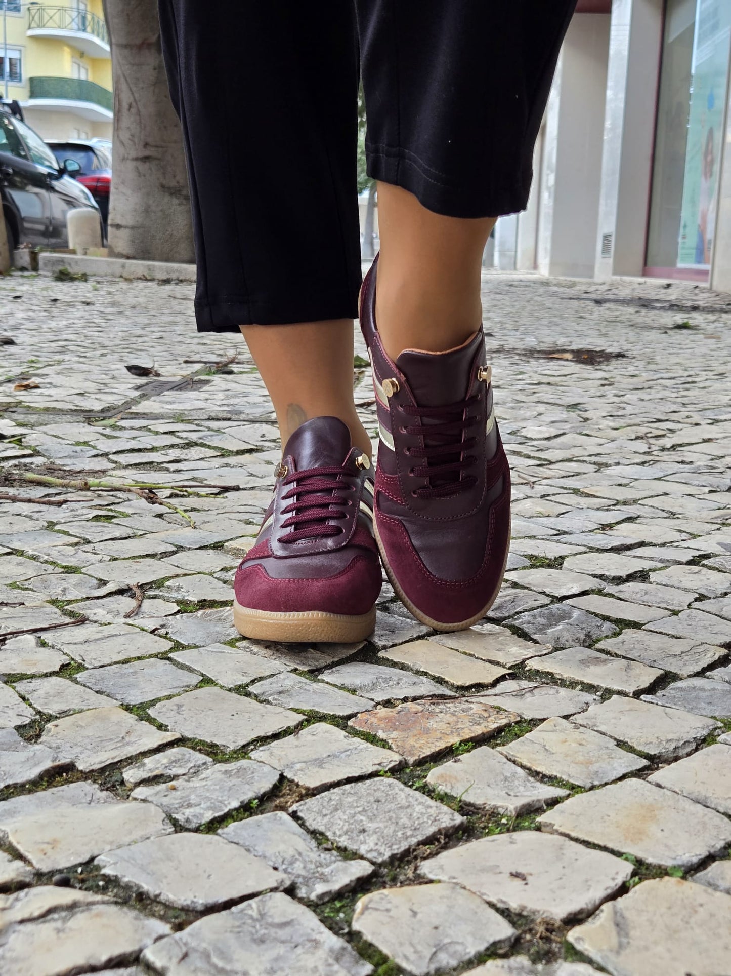 SAPATILHAS COM RISCAS GUSI