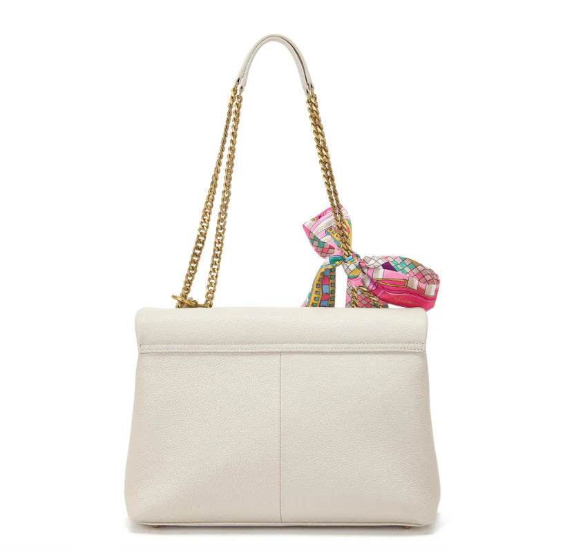 MALA TACHAS LA CARRIE