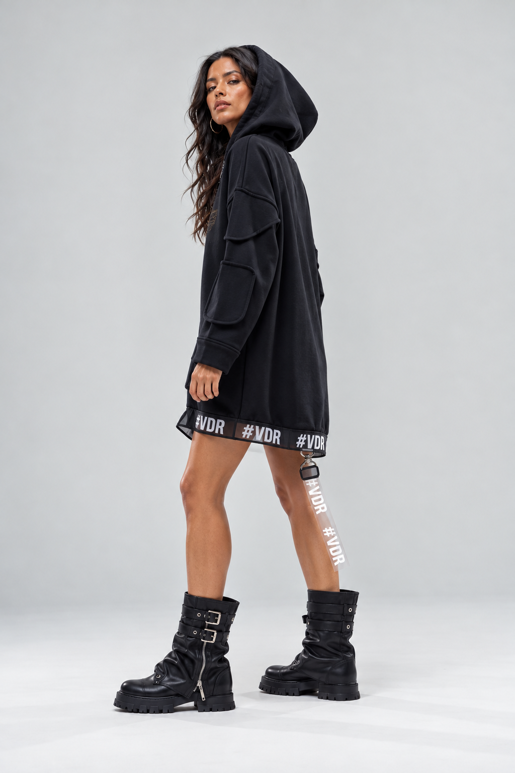 VESTIDO COM CAPUZ - VDR