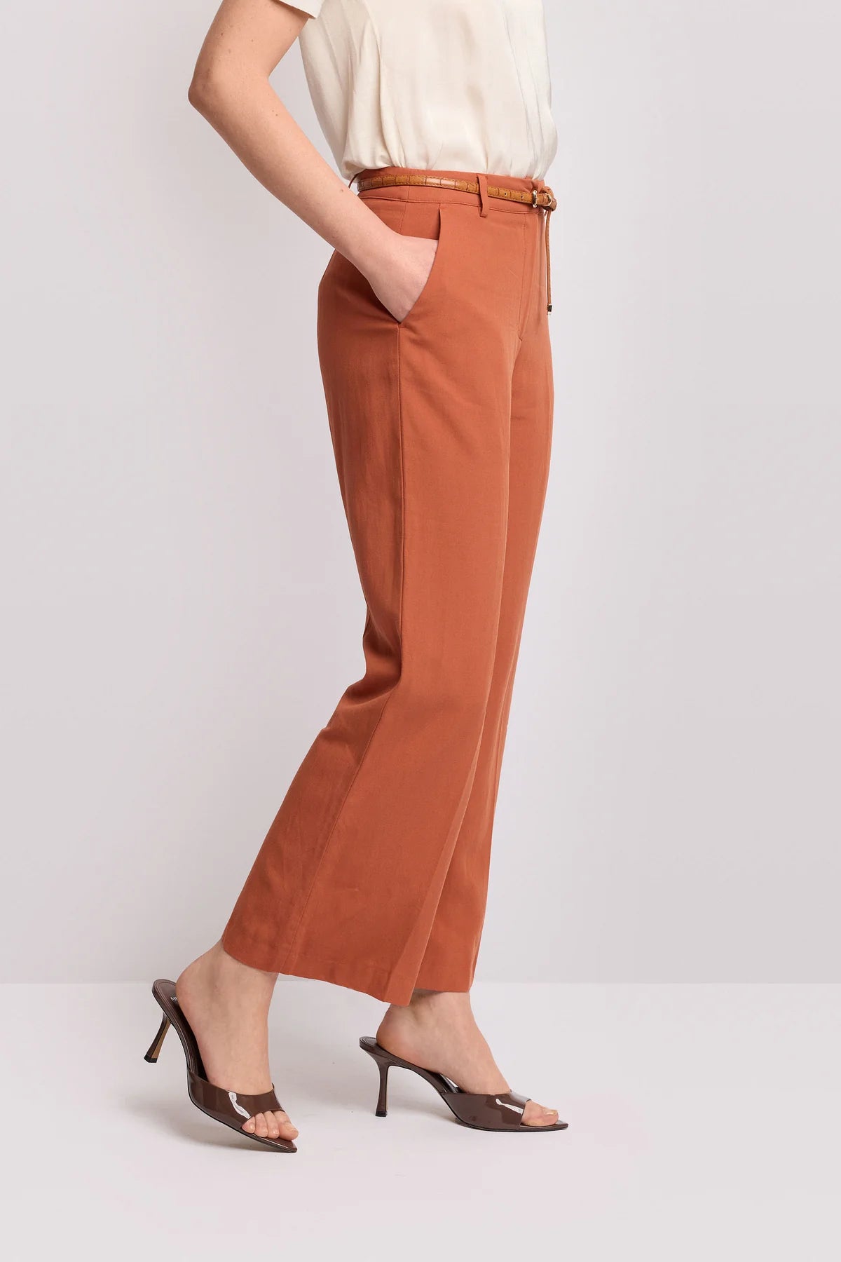 CALÇAS CINTURA SUBIDA KOCCA