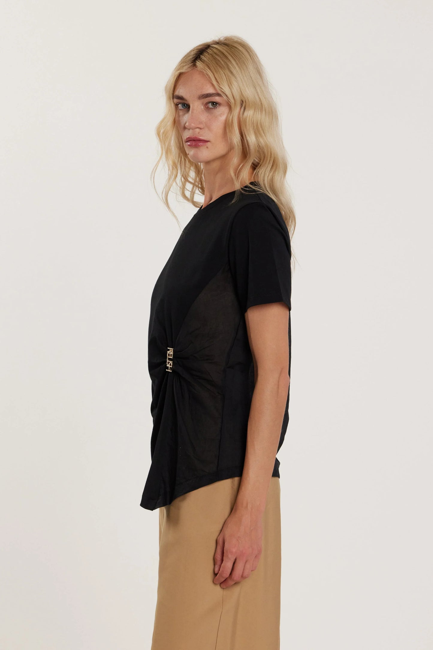 T-SHIRT ALFINETE RELISH