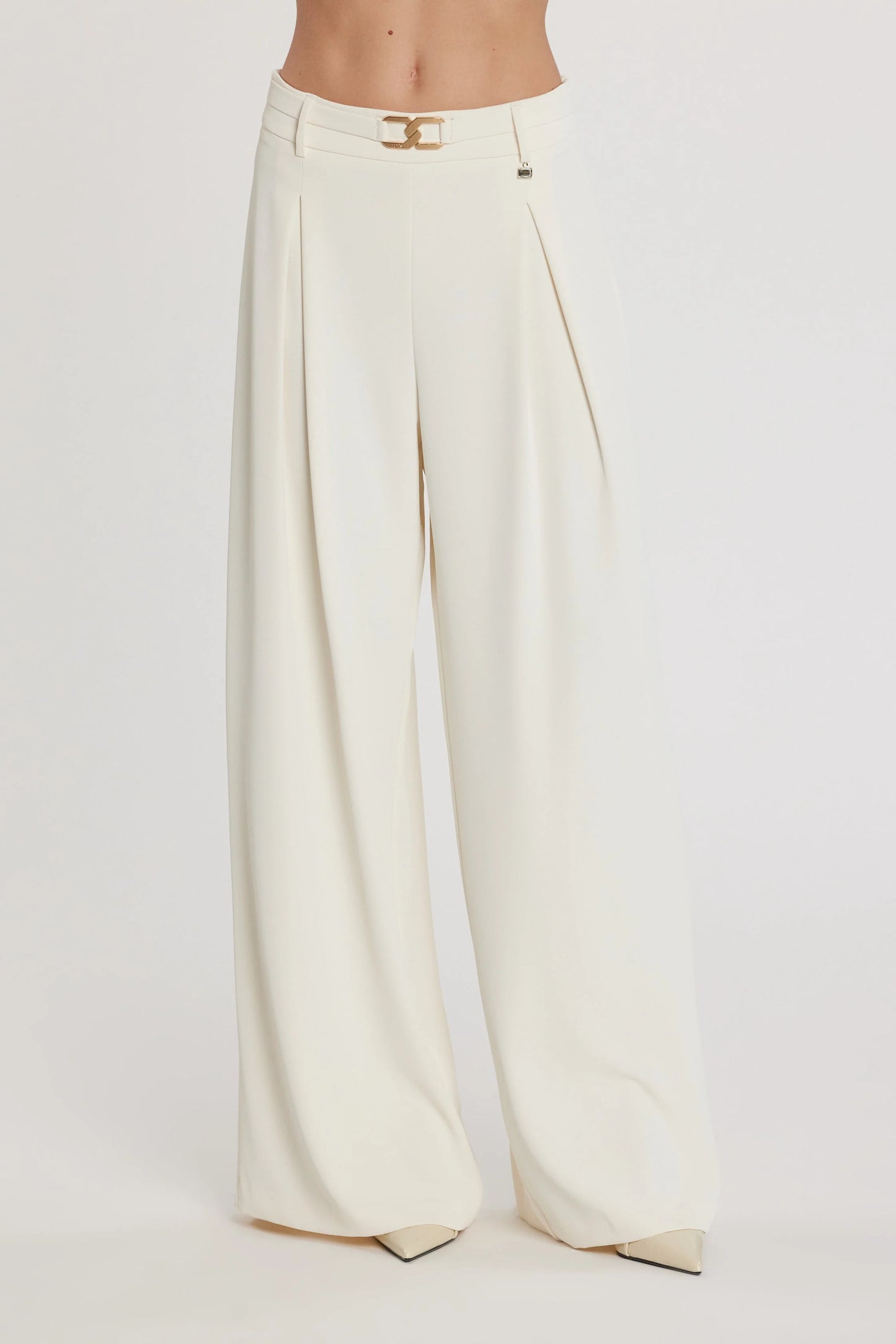 PANTALONE COM PREGAS RELISH