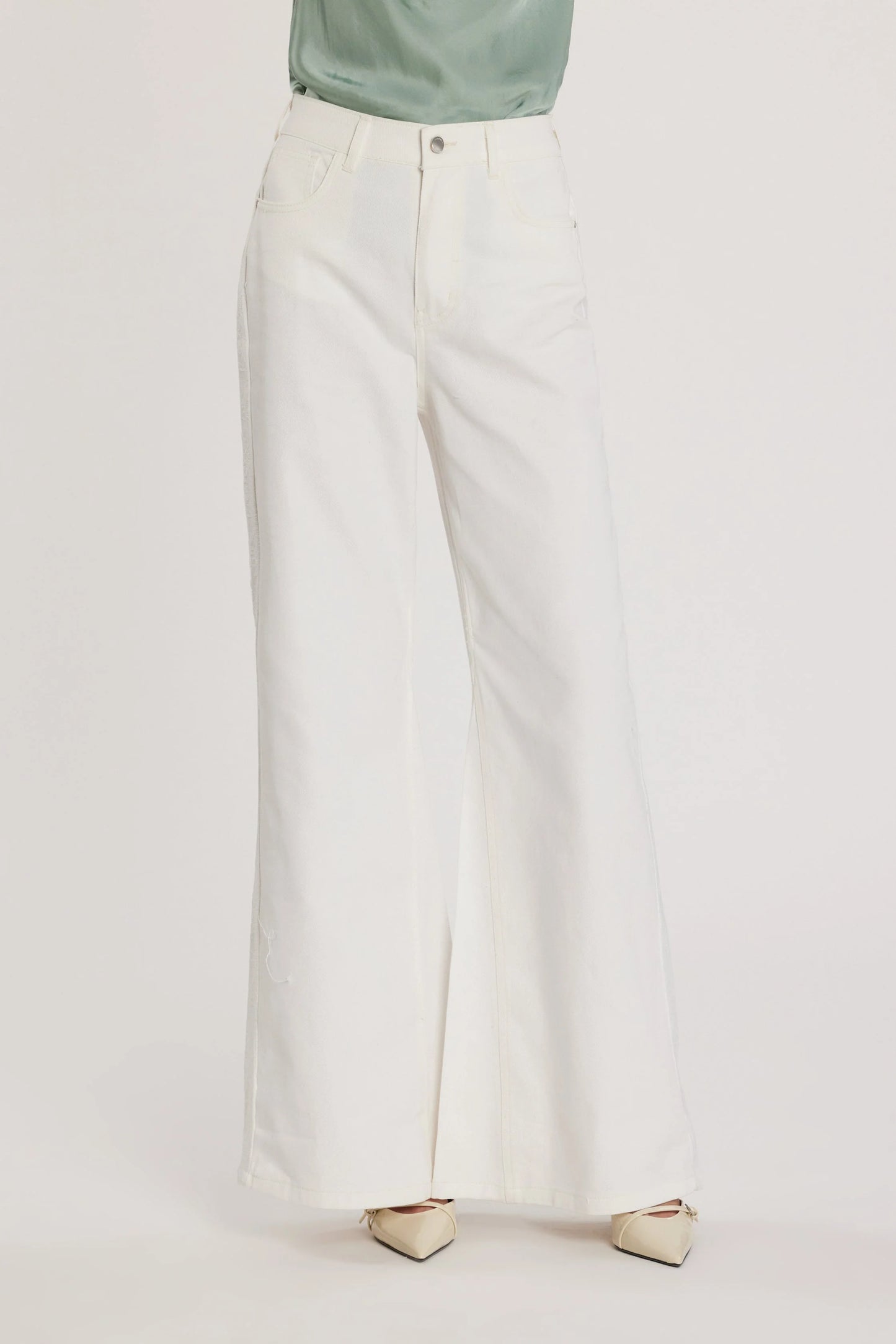 CALÇAS COM RENDA RELISH