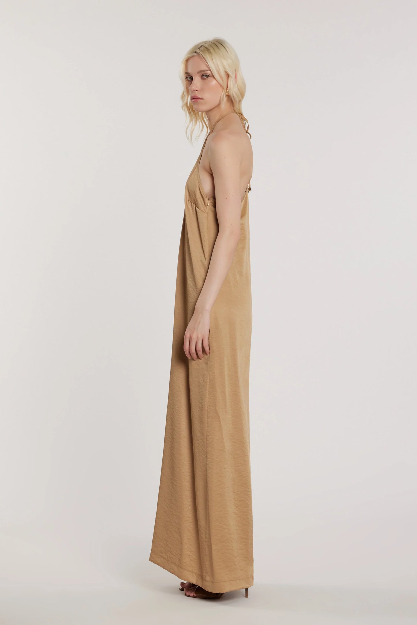 MACACÃO HALTER RELISH