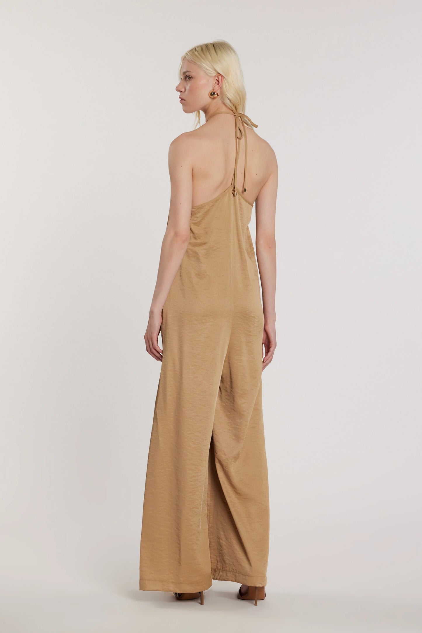 MACACÃO HALTER RELISH