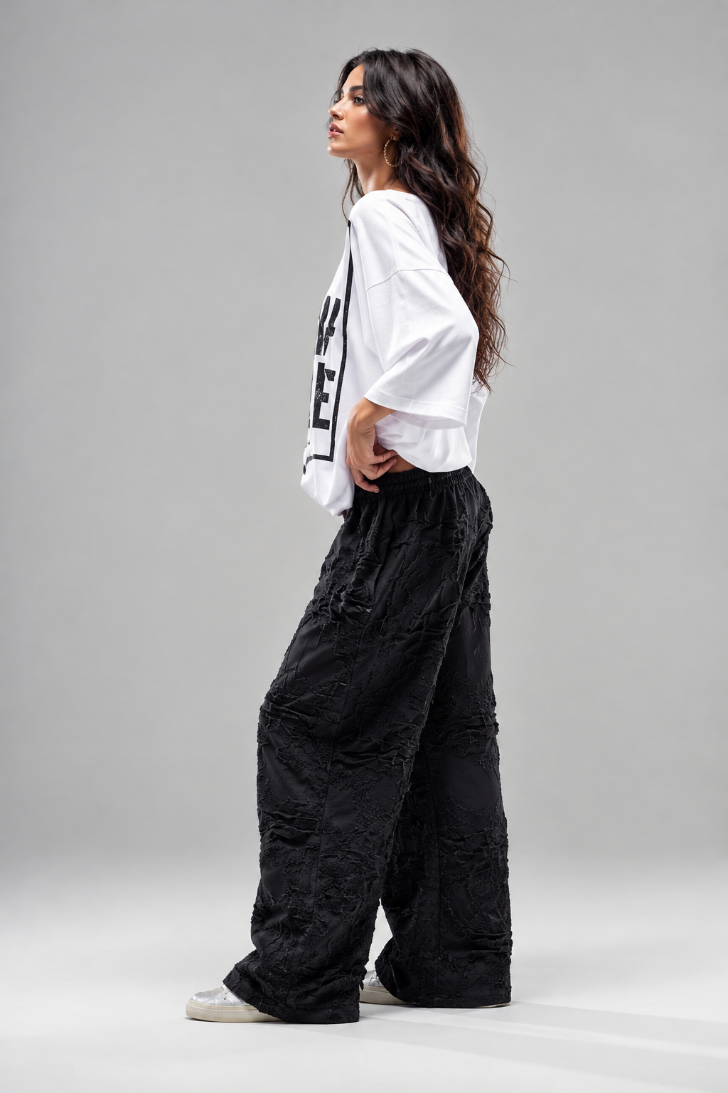 T-SHIRT BOXY COM ESTAMPO GRÁFICO - VDR